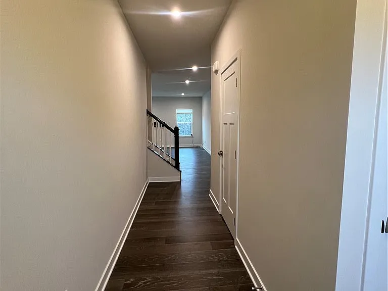 153 Melinda Ct — Photo 11