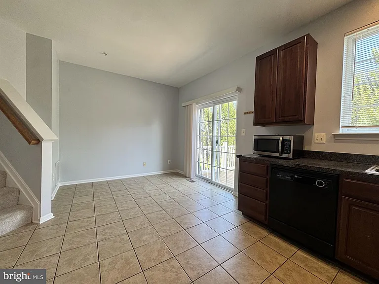 636 Tantallon Ct #140 — Photo 9
