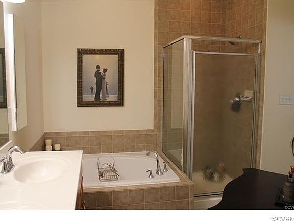 5th image of 2803 Murano Way