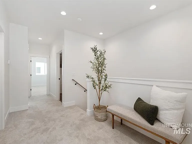 720 S Calhoun Ln — Photo 12