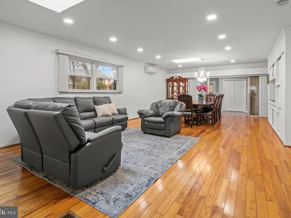 3209 Taney Rd, Baltimore, MD 21215