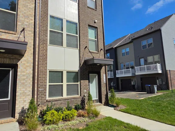 3738 District Dr, Woodbridge, VA 22193