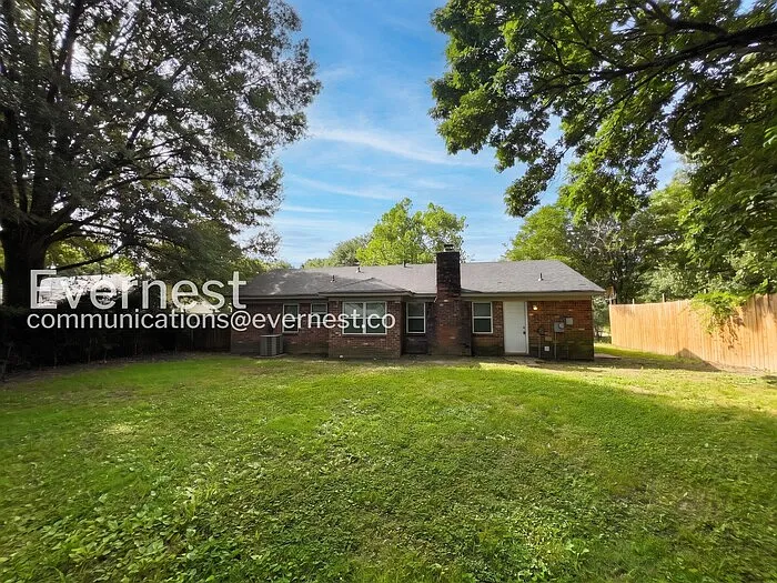 3060 Fairmeadow Dr — Photo 17