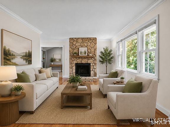 3rd image of 7 Winthrop Drive