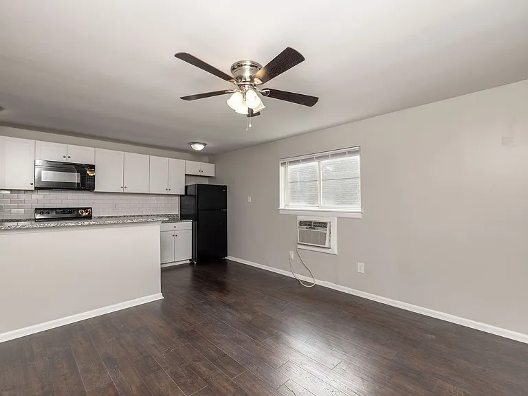 4306 Chamberlayne Ave — Photo 14