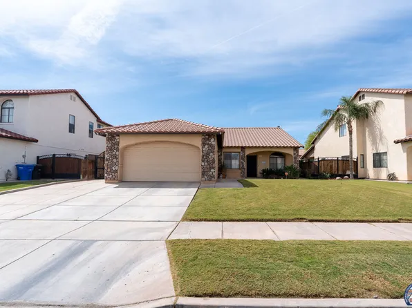 1219 Jacaranda Dr, El Centro, CA 92243