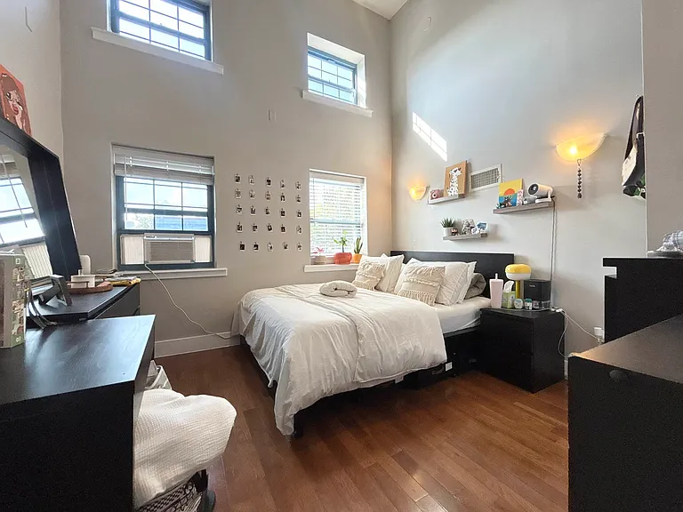 64 Palmetto St #3R — Photo 6