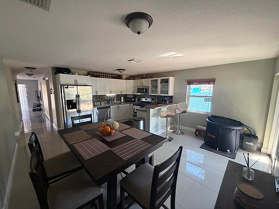 4th image of 5928 Papaya Rd