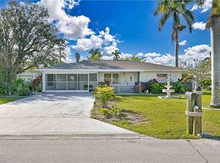 4146 E River Dr, Fort Myers, FL 33916