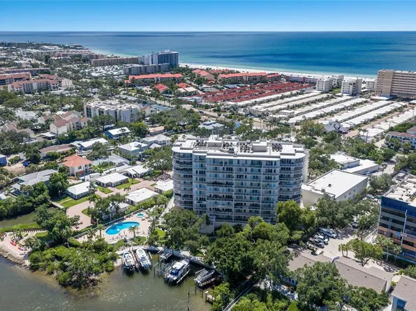 1640 SUMMERHOUSE LANE #40, SARASOTA, FL 34242