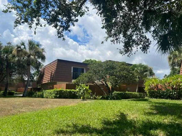 3051 30th Court, Jupiter, FL 33477