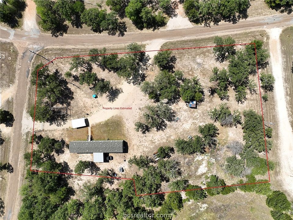 1st image of 104 Deer Cir