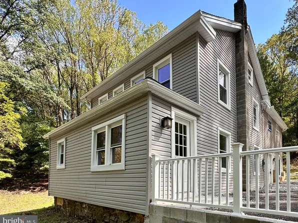 1580 Pines Rd, Etters, PA 17319