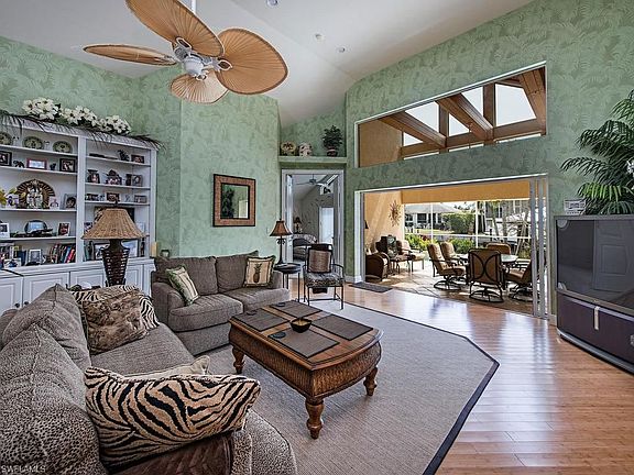 3rd image of 436 Egret Ave