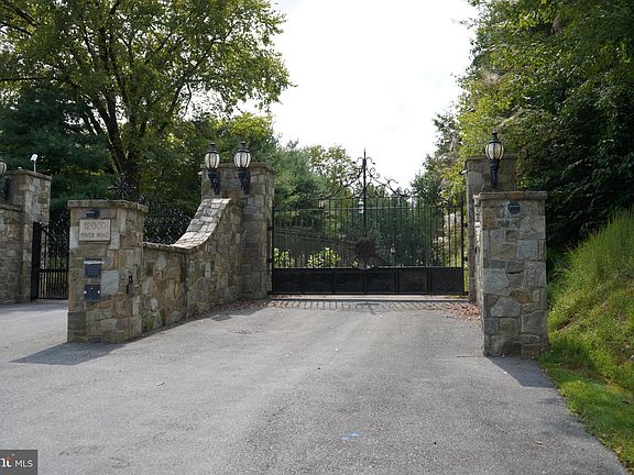 3rd image of 12000 River Rd