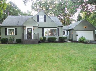 3048 Oakwood Dr, Cuyahoga Falls, OH 44221