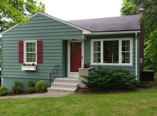 238 Willows Rd, Newton, NJ 07860