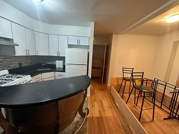 4th image of 6941 Juniper Blvd S #1