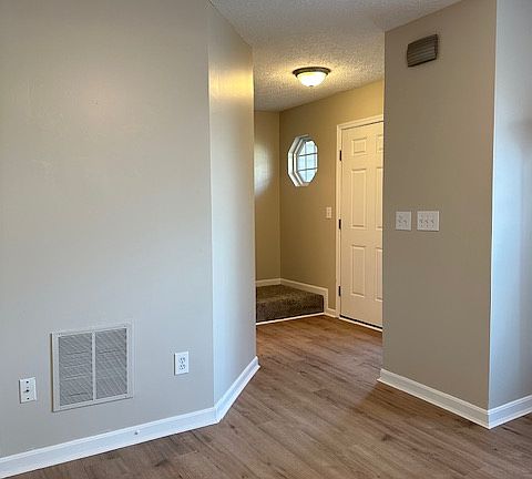 2nd image of 4863 Bell Ave