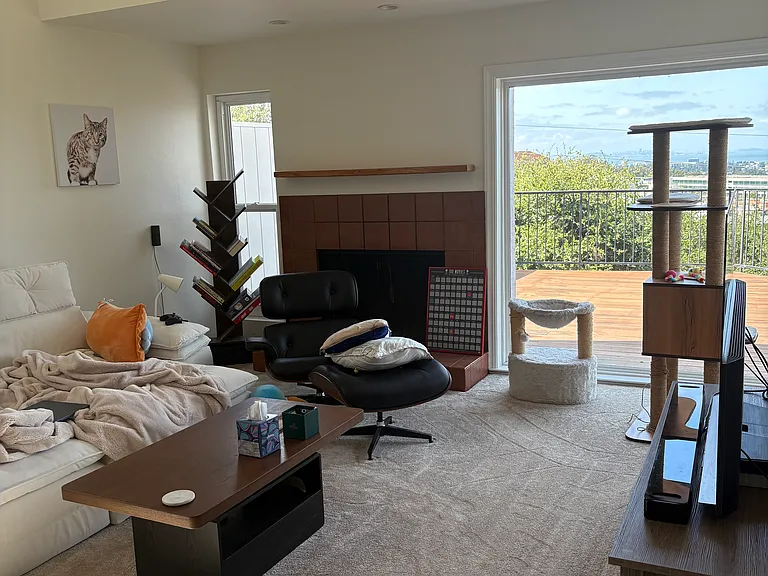 Living room with entertainment - tv, couch, gaming