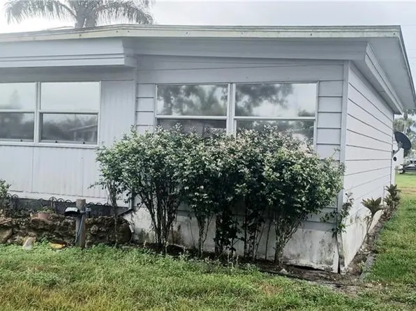 38 Derhenson DR, NAPLES, FL 34114