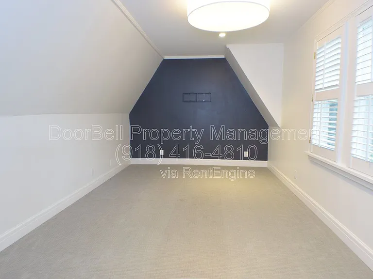 255 E 27th Pl S — Photo 24
