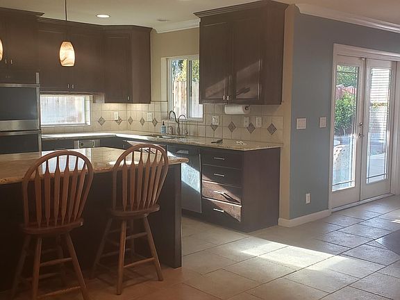 5th image of 2935 Kathy Cir