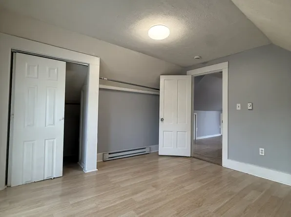 64 Pearl St #3, Clinton, MA 01510