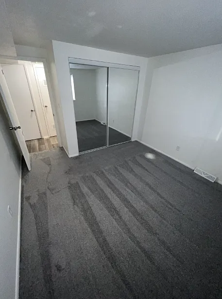 Sunset Apartments — Photo 4
