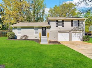 2318 Emerald Falls Dr, Decatur, GA 30035