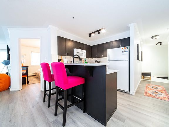5th image of 9938 104th St NW #303
