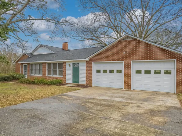 1206 Avalon Rd, Martin, GA 30557
