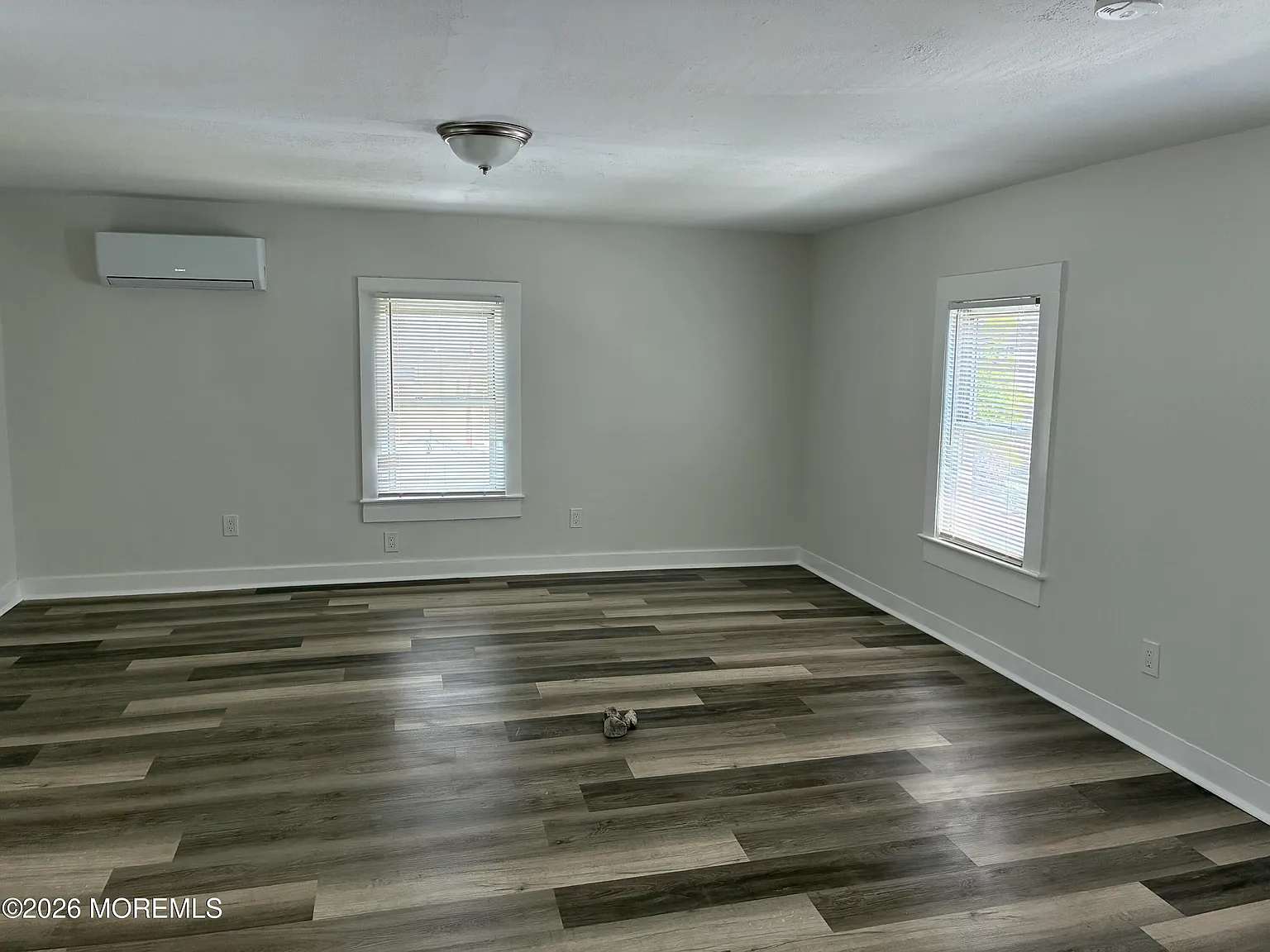 2 bed, 2106 sqft, $2,400 — Photo 3