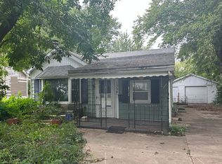 1520 W Center St, Decatur, IL 62526