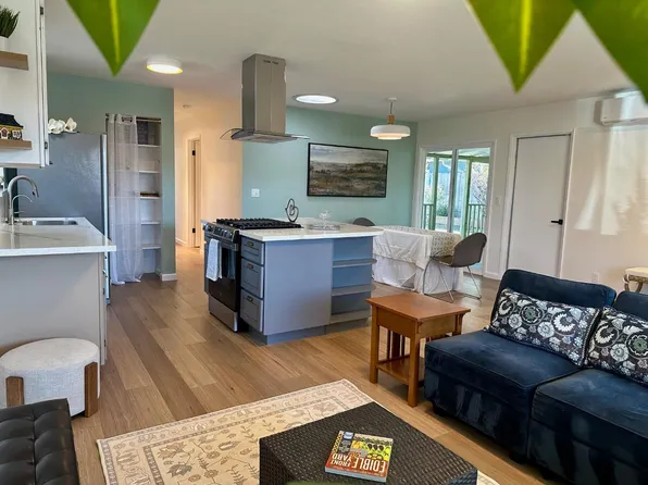 755 Pino Way, Salinas, CA 93905