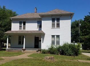 1217 S Scott Ave, Fort Scott, KS 66701
