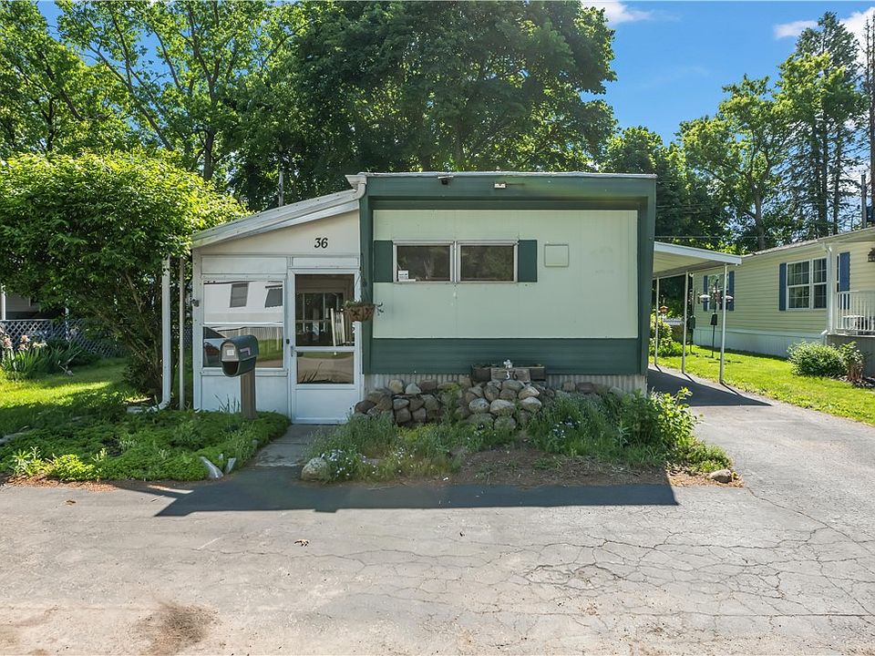 1st image of 36 Patio Dr