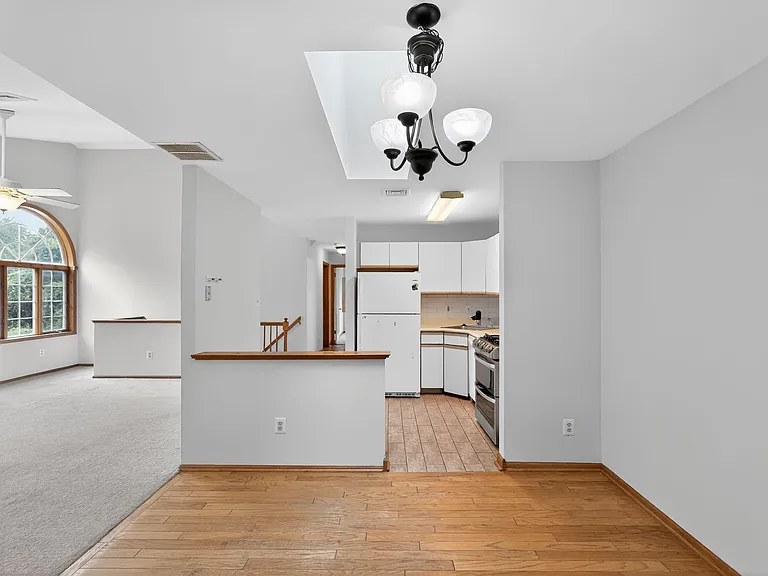131 Chalkboard Ct — Photo 16