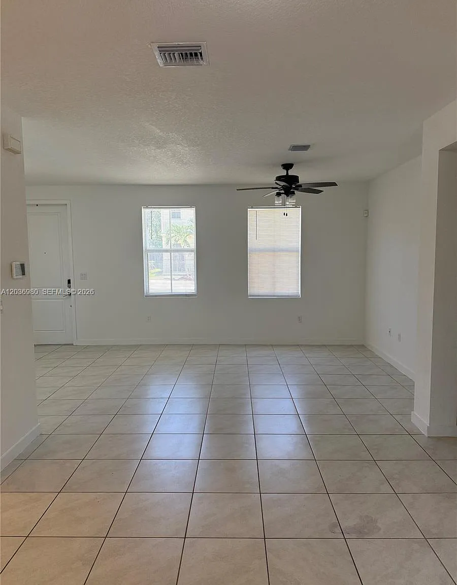 Summerville Villas — Photo 2