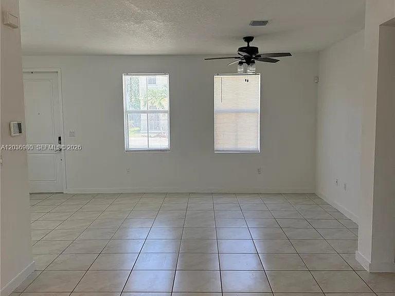24360 SW 117th Ave — Photo 2