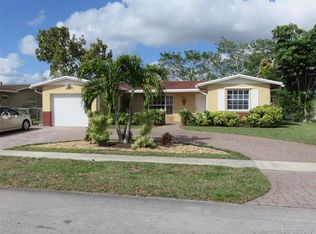 9373 NW 24th Pl, Pembroke Pines, FL 33024