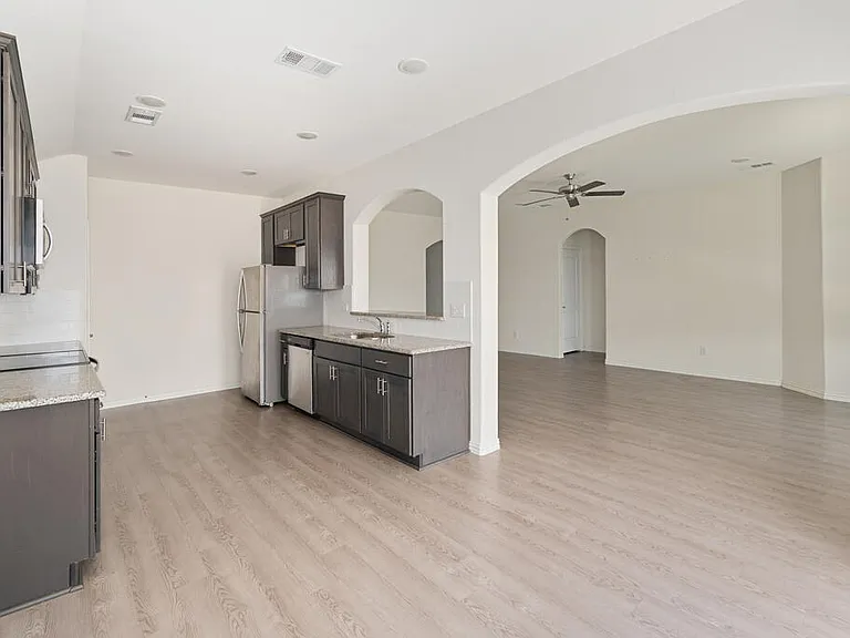 117 Willowbend Loop — Photo 7