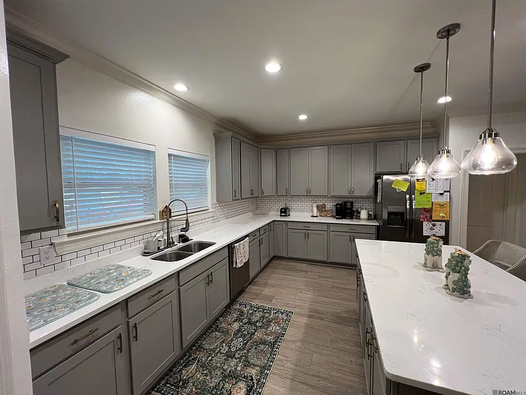 18945 Corlis Green Dr — Photo 12