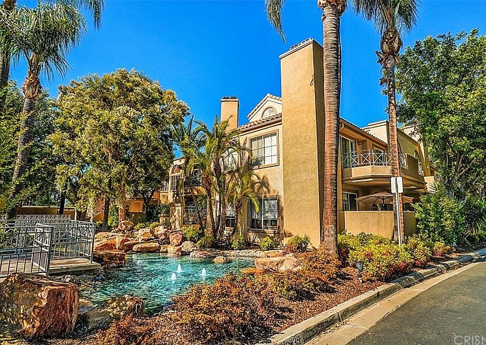 1st image of 23839 Del Monte Dr Unit 90