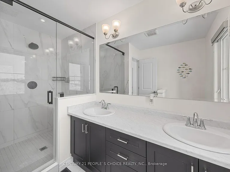 9 Queensbrook Cres — Photo 25