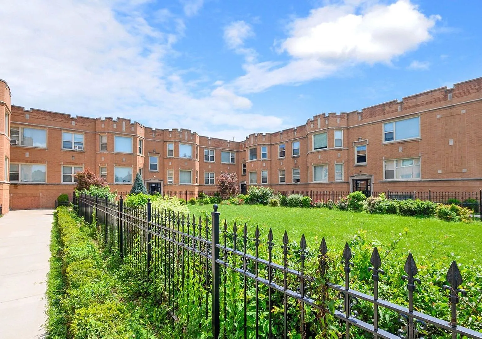 6507-6519 California — Photo 1