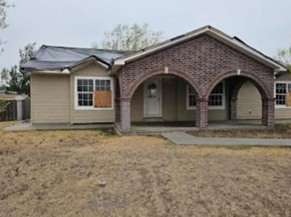905 S Lincoln St, Hugoton, KS 67951