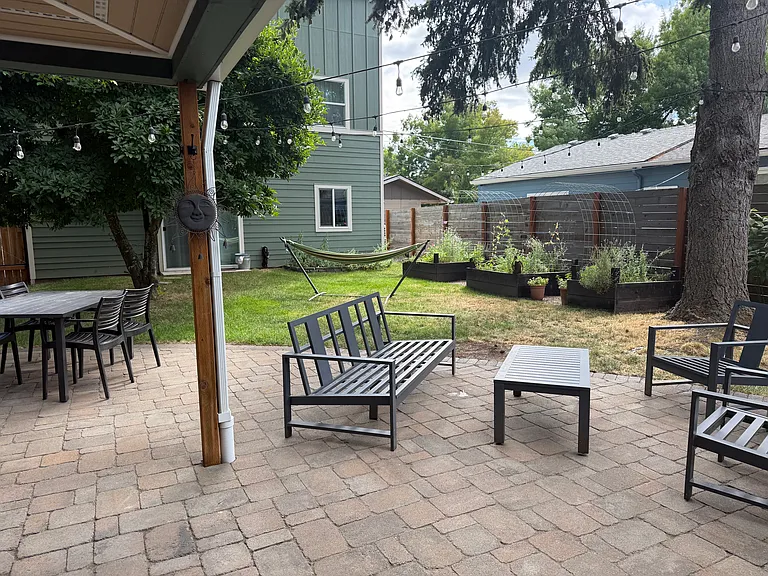 920 Jefferson St NE — Photo 33