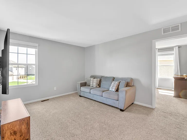 15745 Diamante Dr — Photo 41
