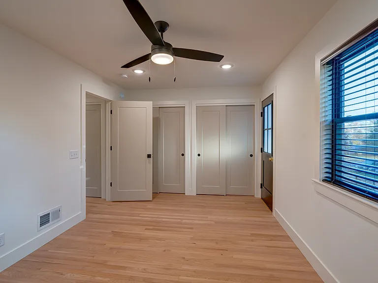 405 Presidential Ln #3 — Photo 12